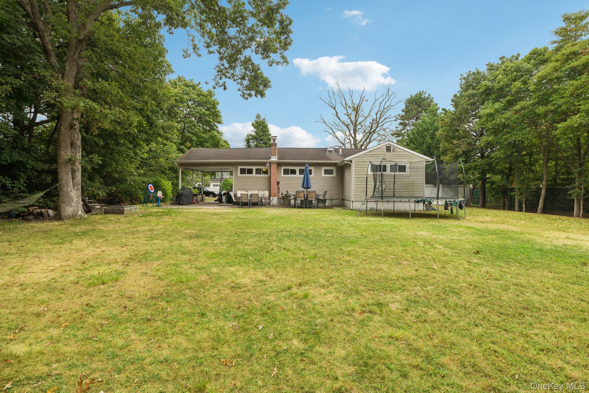 Single Family Berry Suffolk County, NY 11757, MLS-911386-18