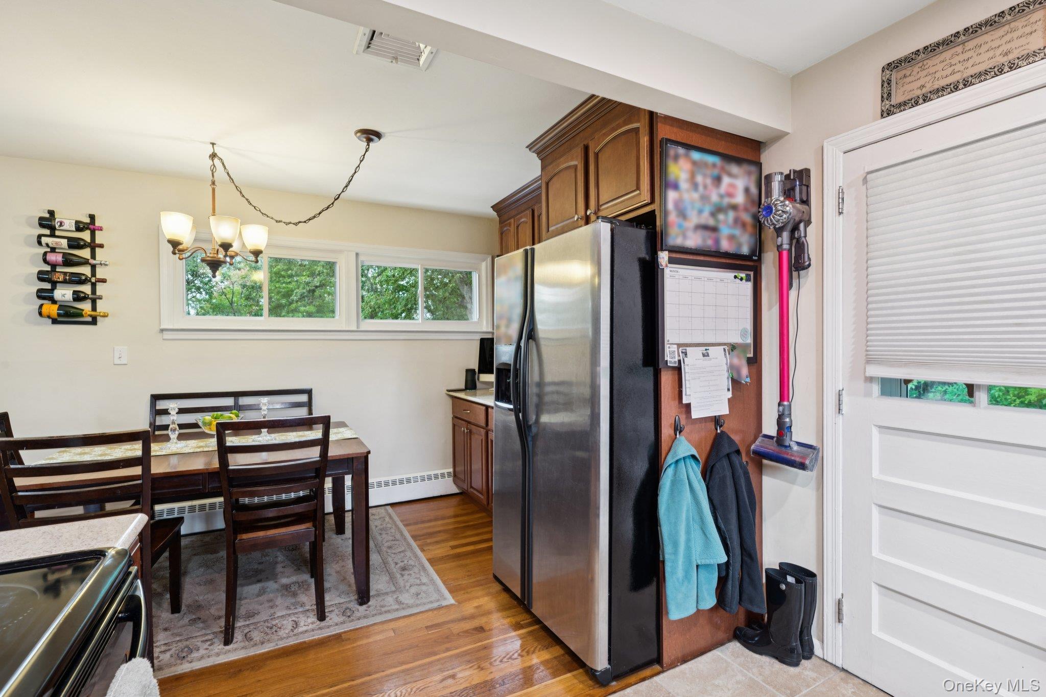 Single Family Berry Suffolk County, NY 11757, MLS-911386-8