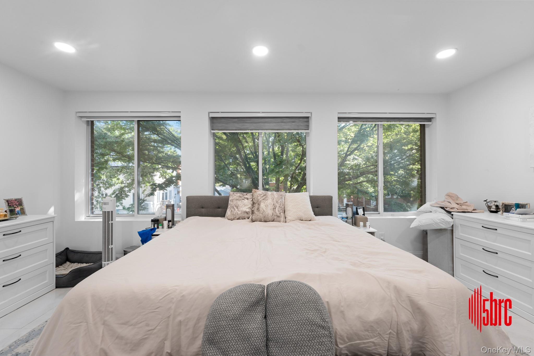 Single Family 28th Brooklyn, NY 11210, MLS-911405-13