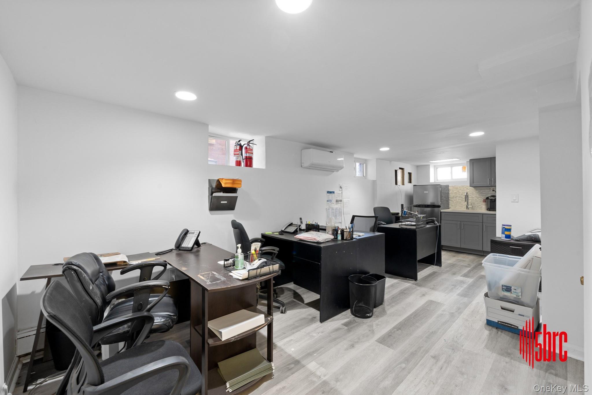 Single Family 28th Brooklyn, NY 11210, MLS-911405-32