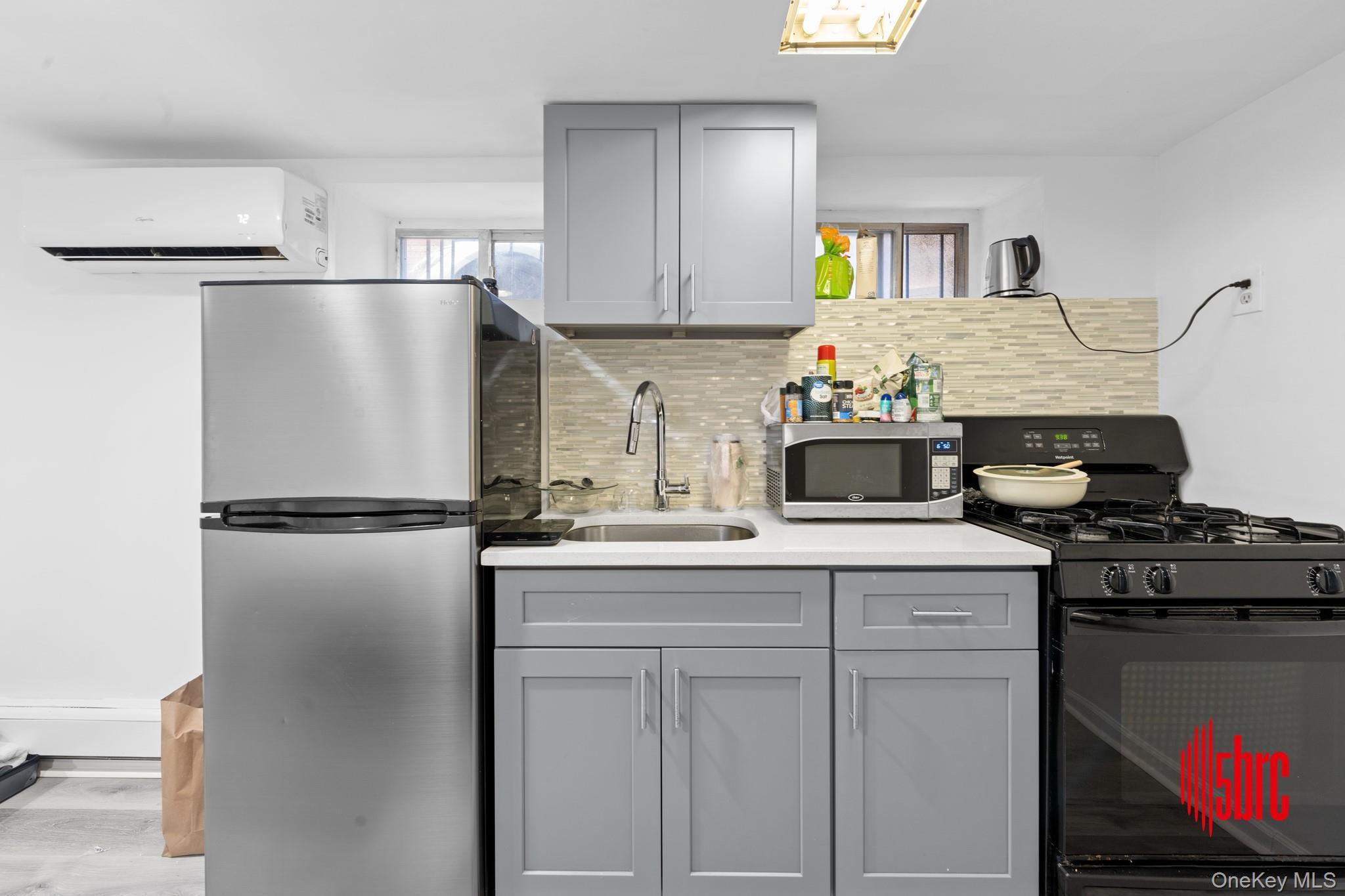 Single Family 28th Brooklyn, NY 11210, MLS-911405-39