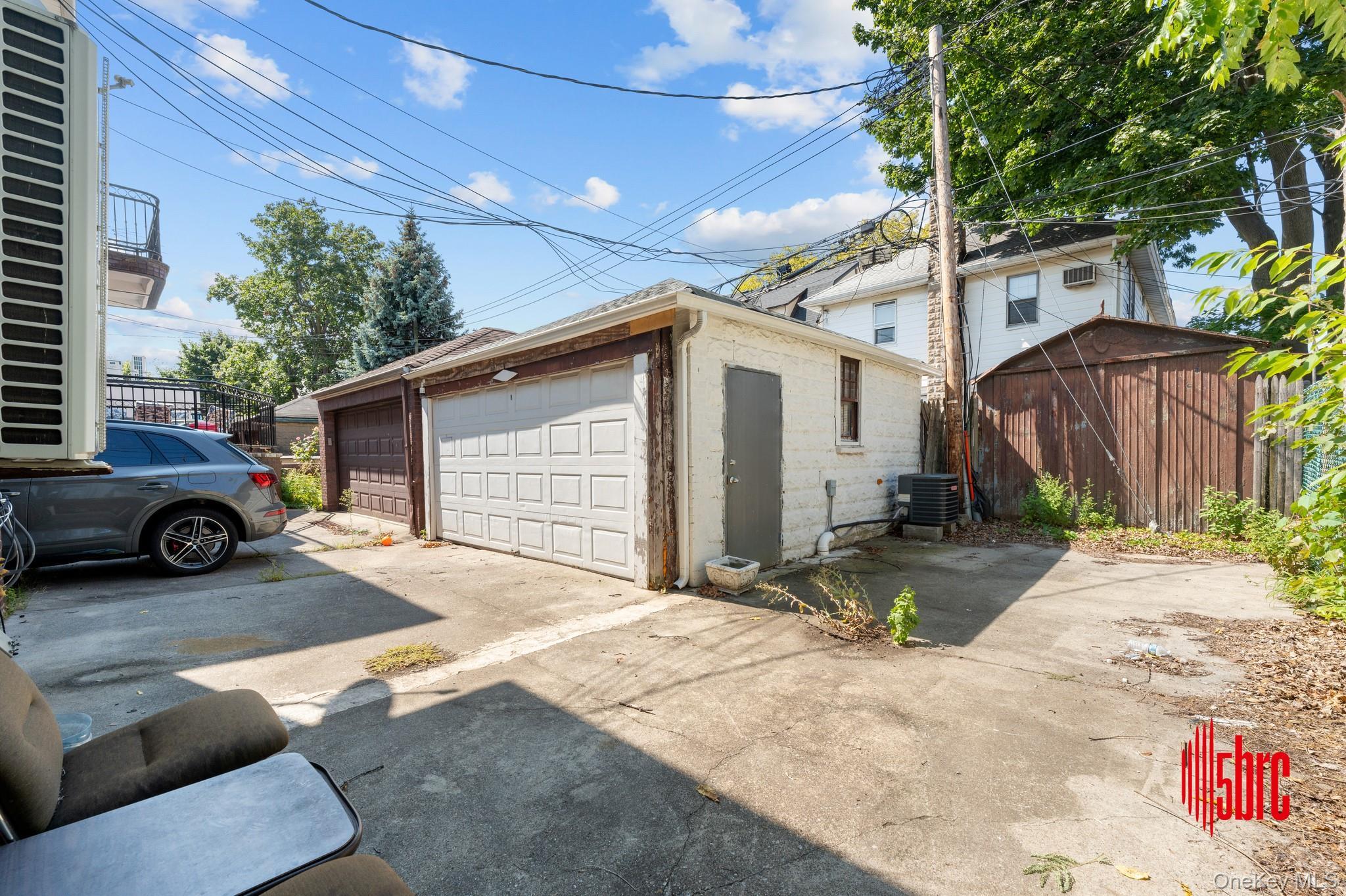 Single Family 28th Brooklyn, NY 11210, MLS-911405-40