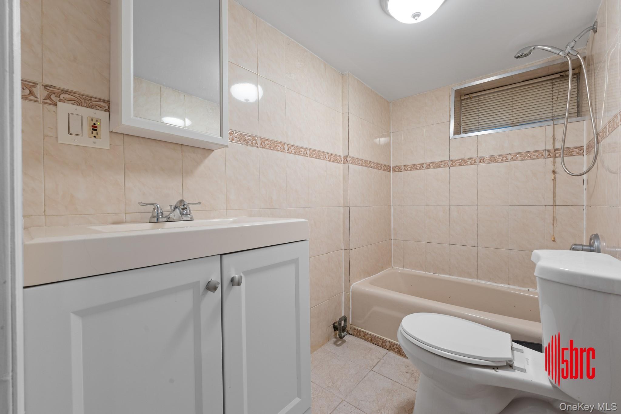 Single Family 28th Brooklyn, NY 11210, MLS-911405-45