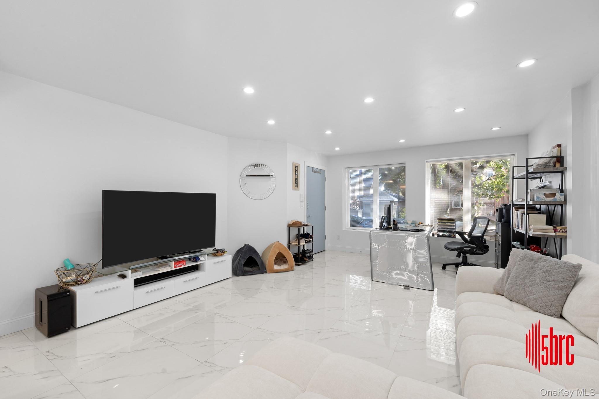 Single Family 28th Brooklyn, NY 11210, MLS-911405-8