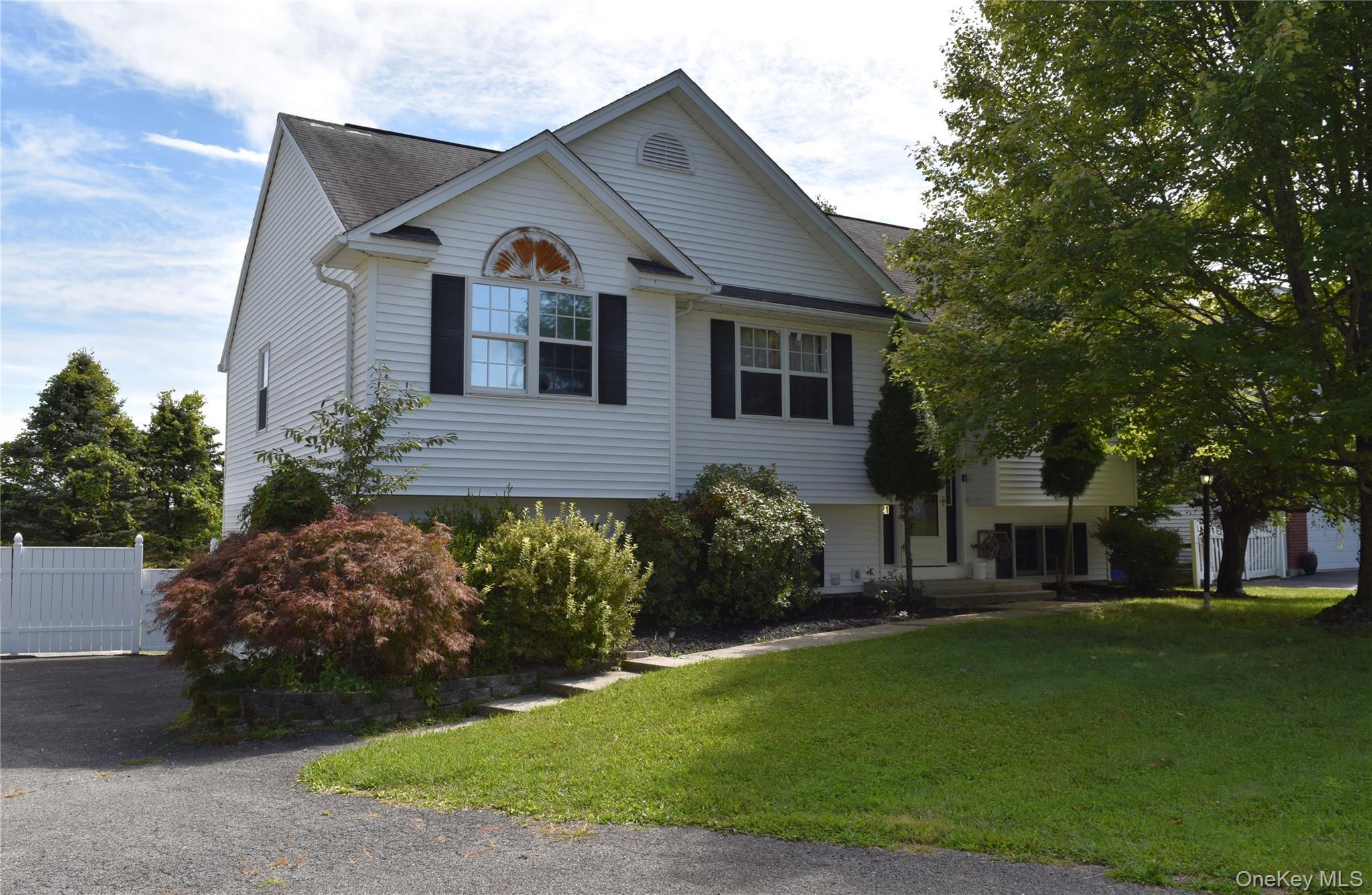Single Family Walden Estates  Orange County, NY 12586, MLS-911410-2