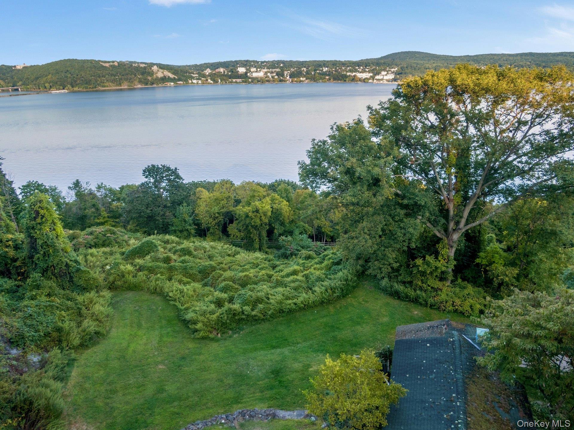 Single Family Ayers Rockland County, NY 10986, MLS-911432-37