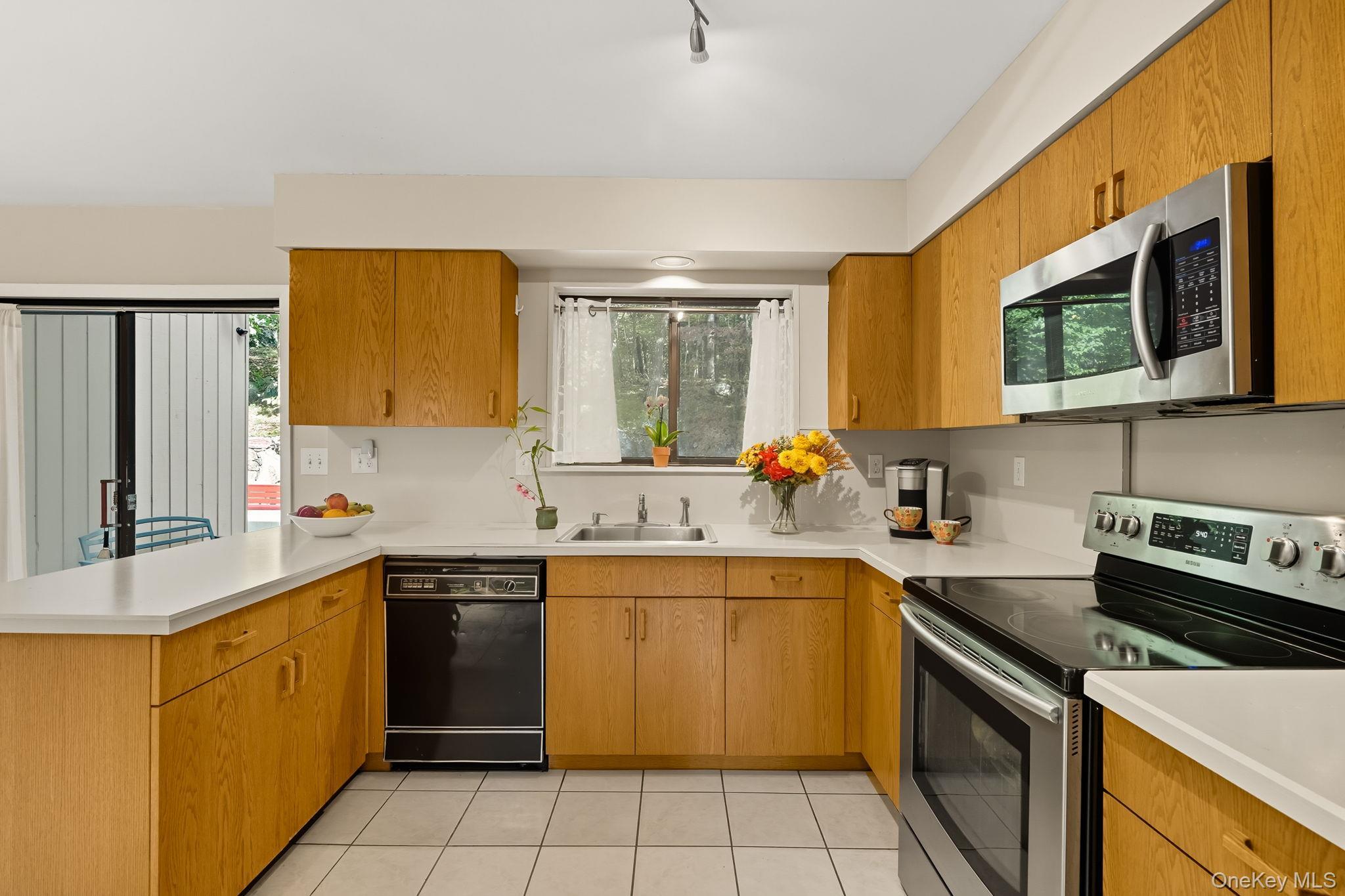 Single Family Fox Den  Westchester County, NY 10560, MLS-911457-14