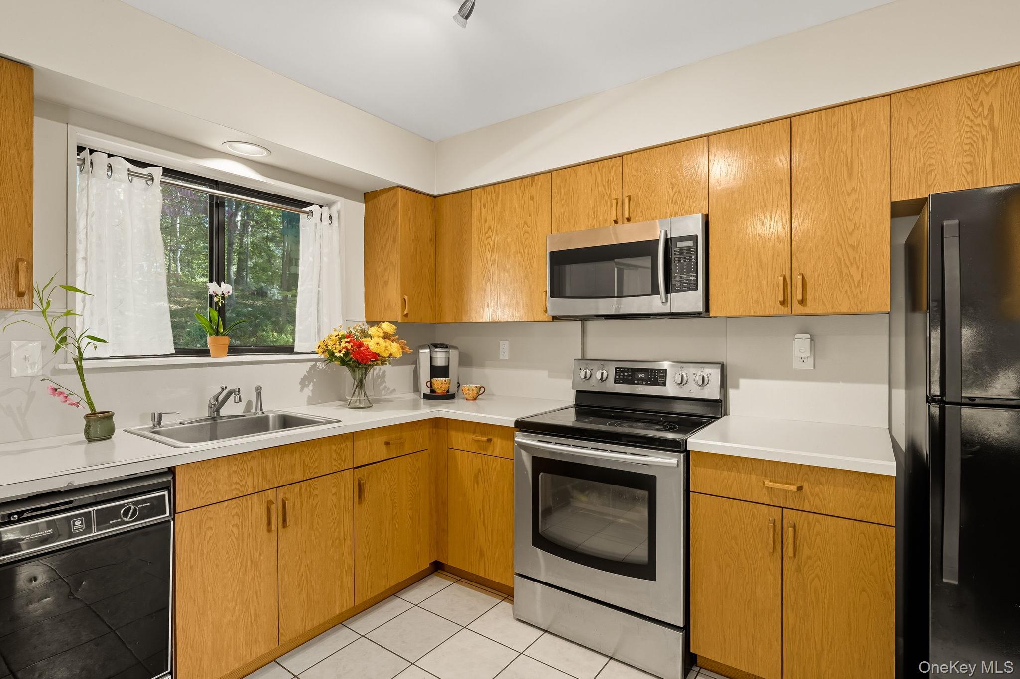 Single Family Fox Den  Westchester County, NY 10560, MLS-911457-16