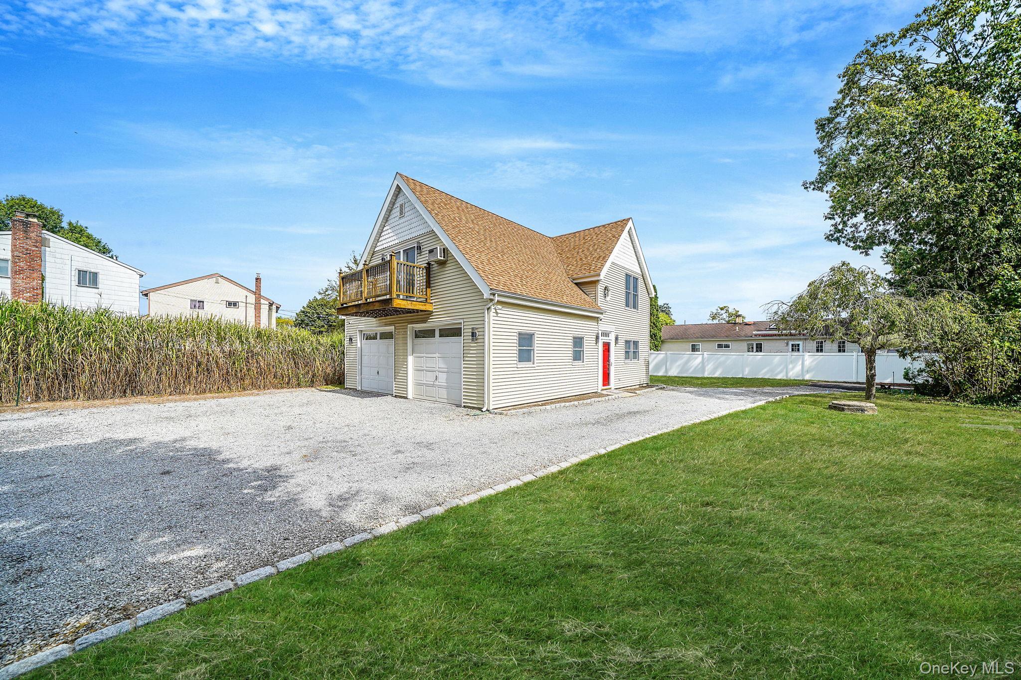 Single Family Bokel  Suffolk County, NY 11779, MLS-911462-34