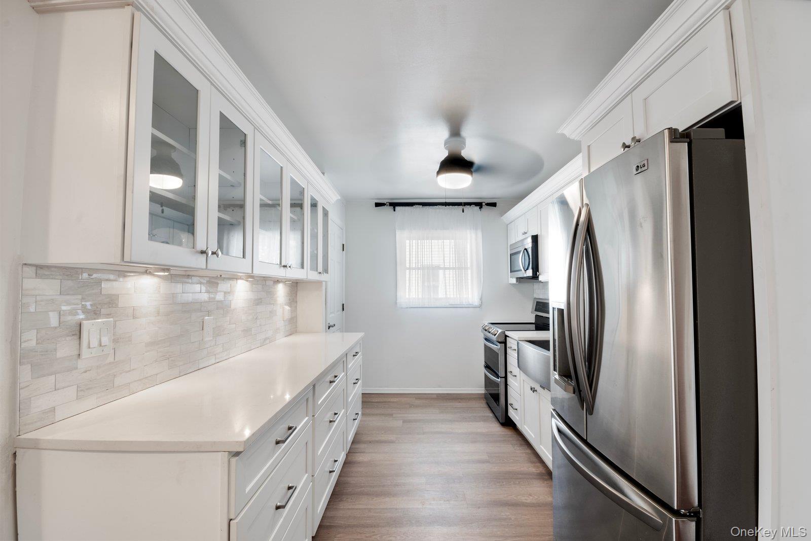 Single Family Mcgowan Suffolk County, NY 11722, MLS-911471-8