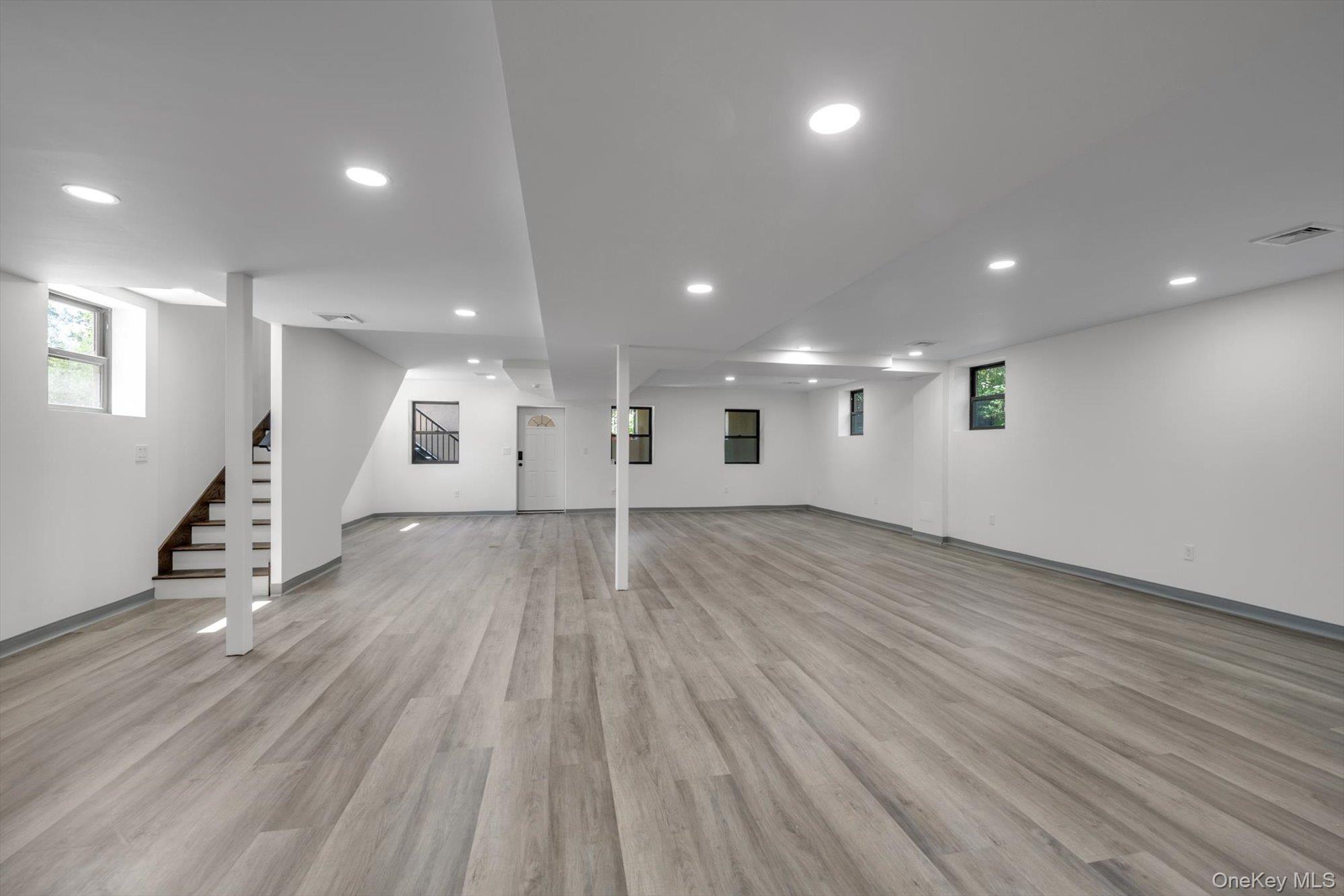 Single Family Cross Island  Queens, NY 11357, MLS-911472-37