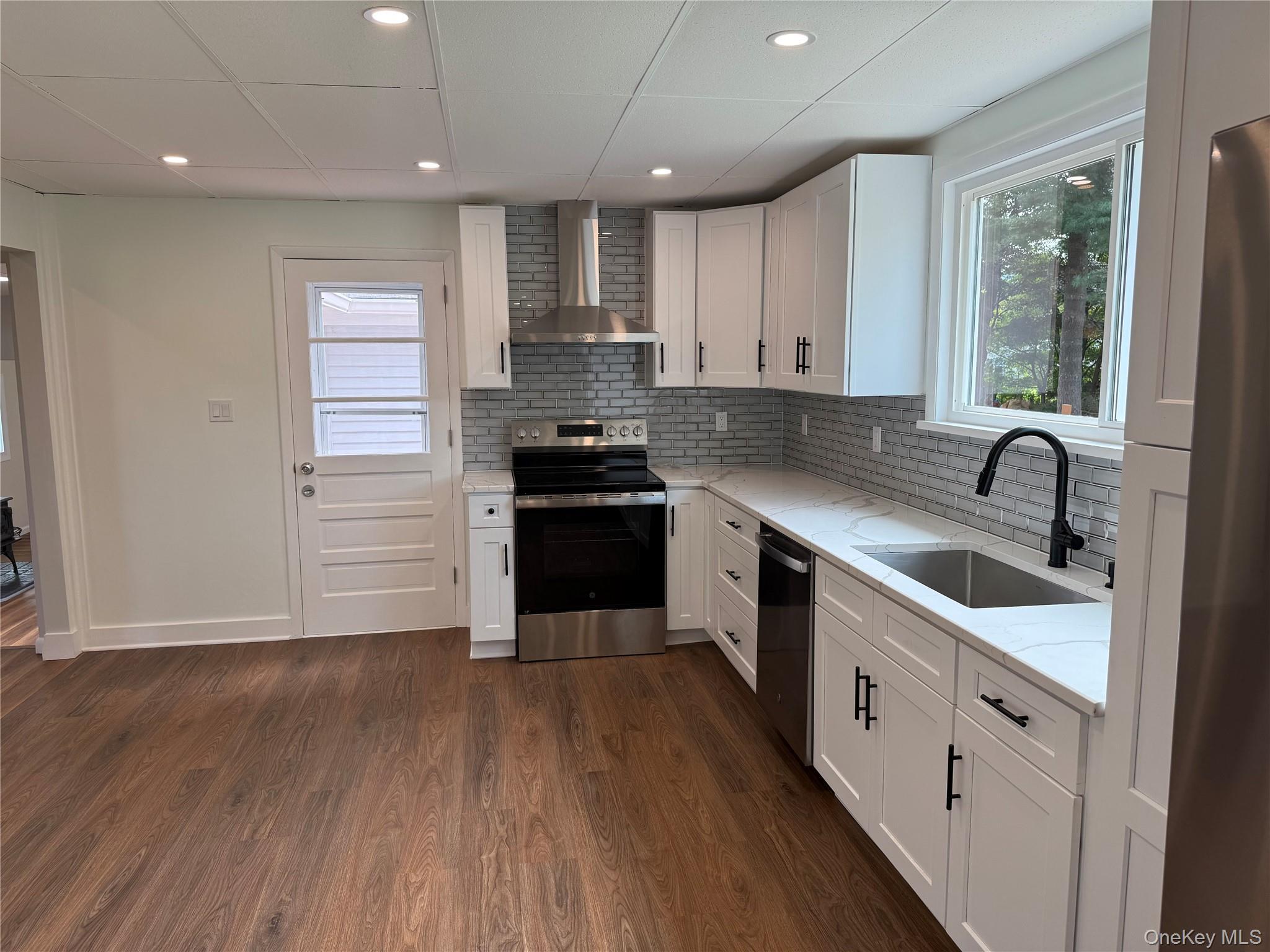 Single Family Shirley Dutchess County, NY 12524, MLS-911479-17