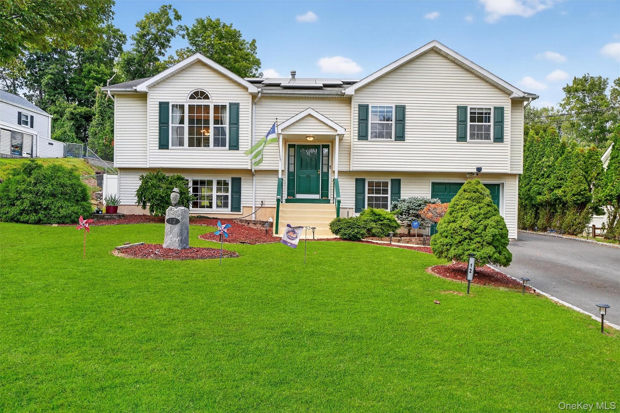 Single Family Cedar Rockland County, NY 10984, MLS-911490-2