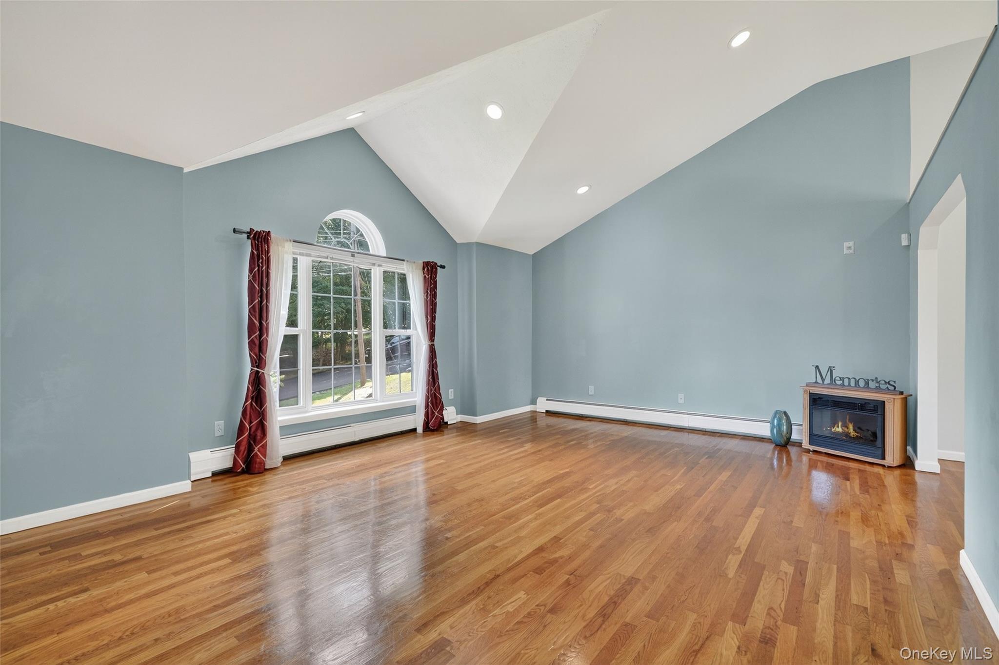 Single Family Cedar Rockland County, NY 10984, MLS-911490-6