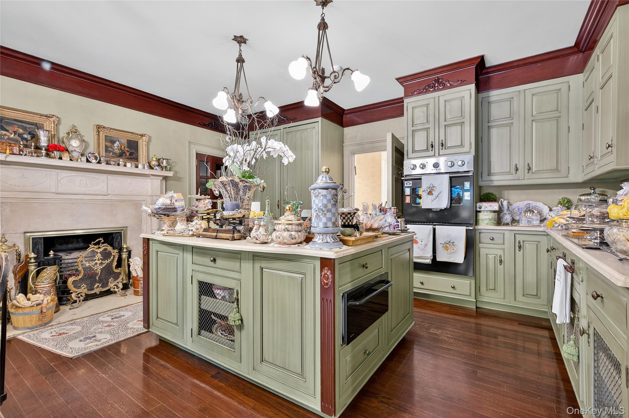 Single Family Clocktower Nassau County, NY 11568, MLS-911491-5