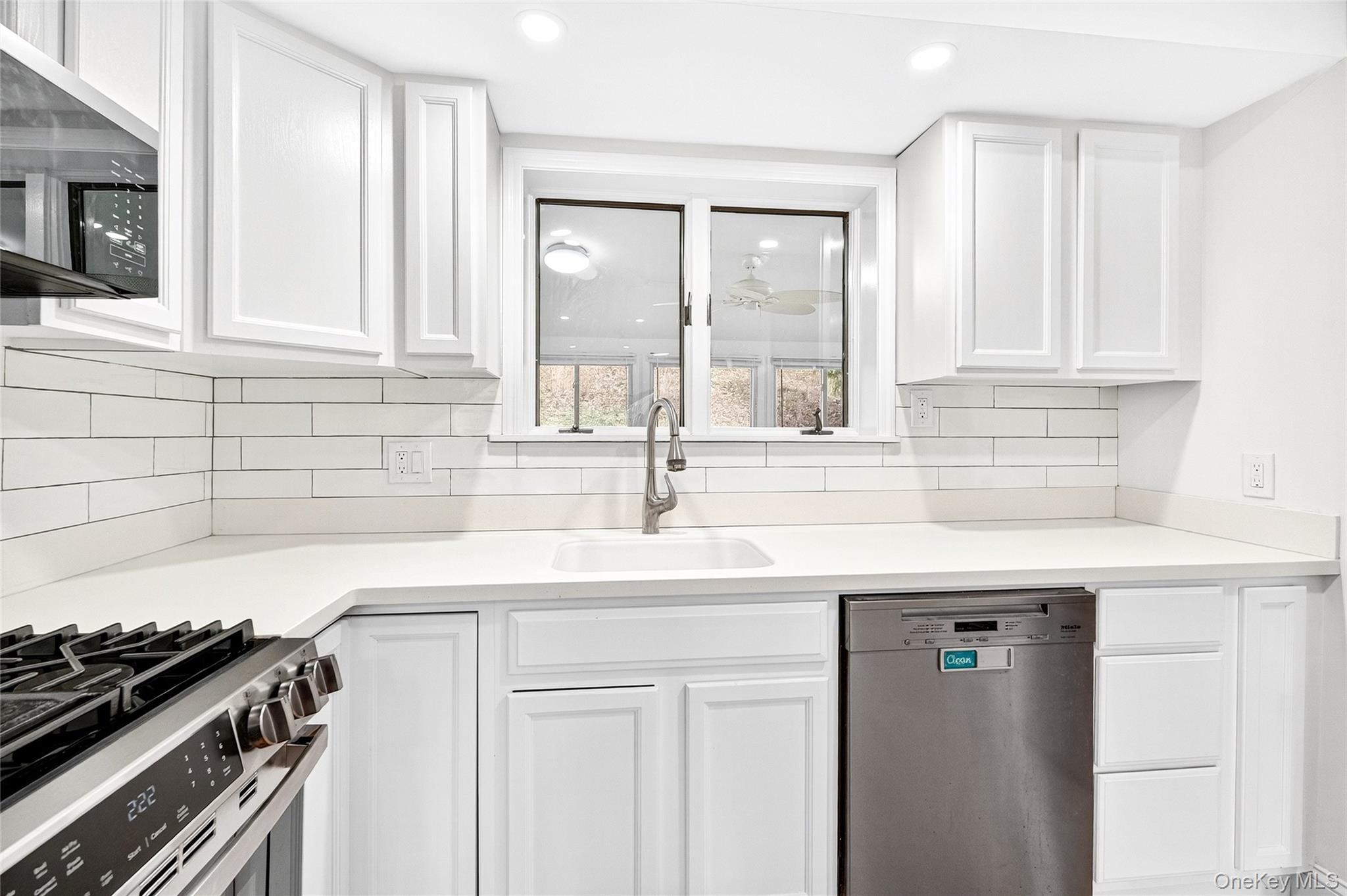 Single Family Tiorati Trail  Rockland County, NY 10980, MLS-911521-25