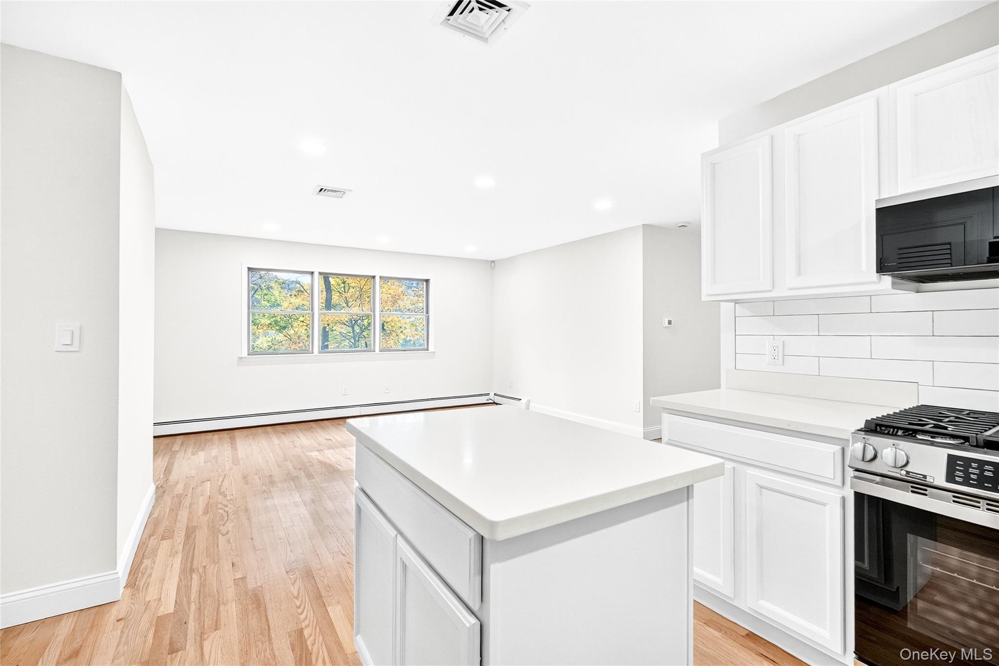 Single Family Tiorati Trail  Rockland County, NY 10980, MLS-911521-27