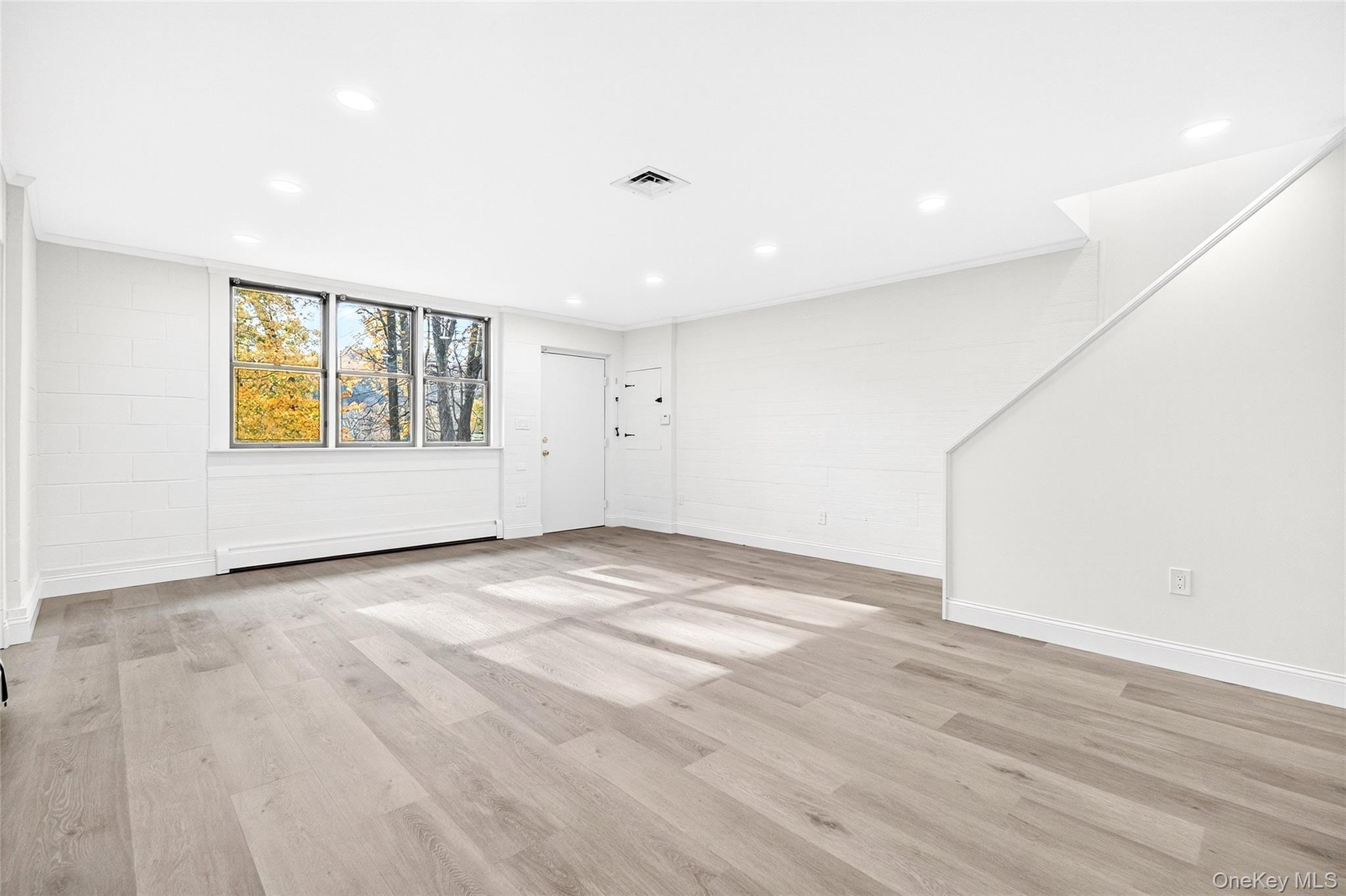 Single Family Tiorati Trail  Rockland County, NY 10980, MLS-911521-42