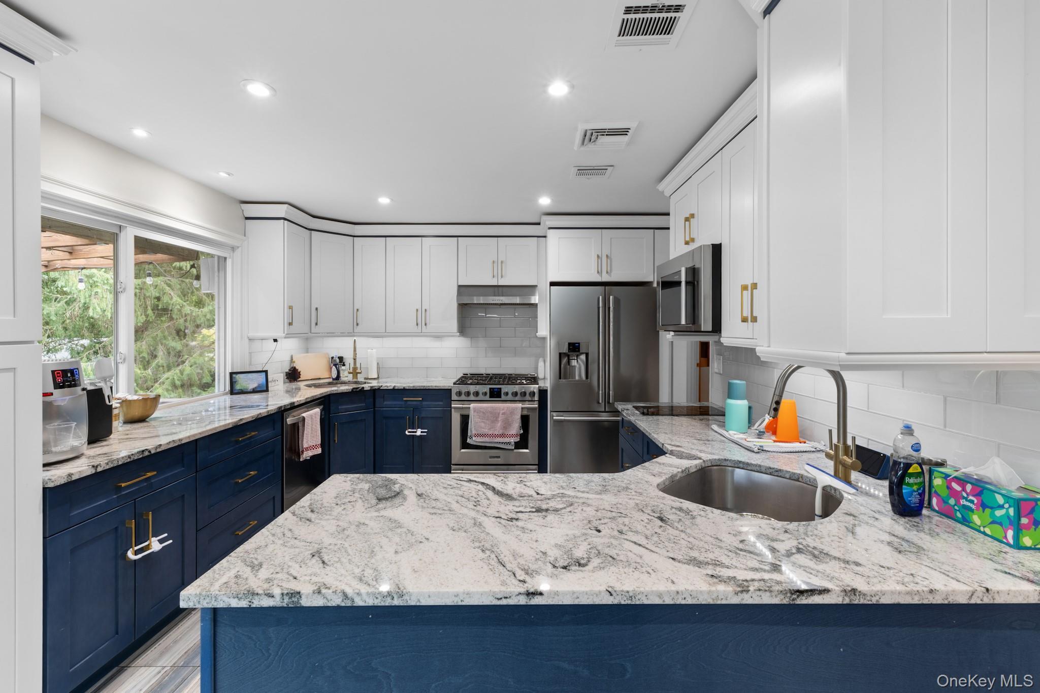 Single Family Phillips  Rockland County, NY 10901, MLS-911558-13