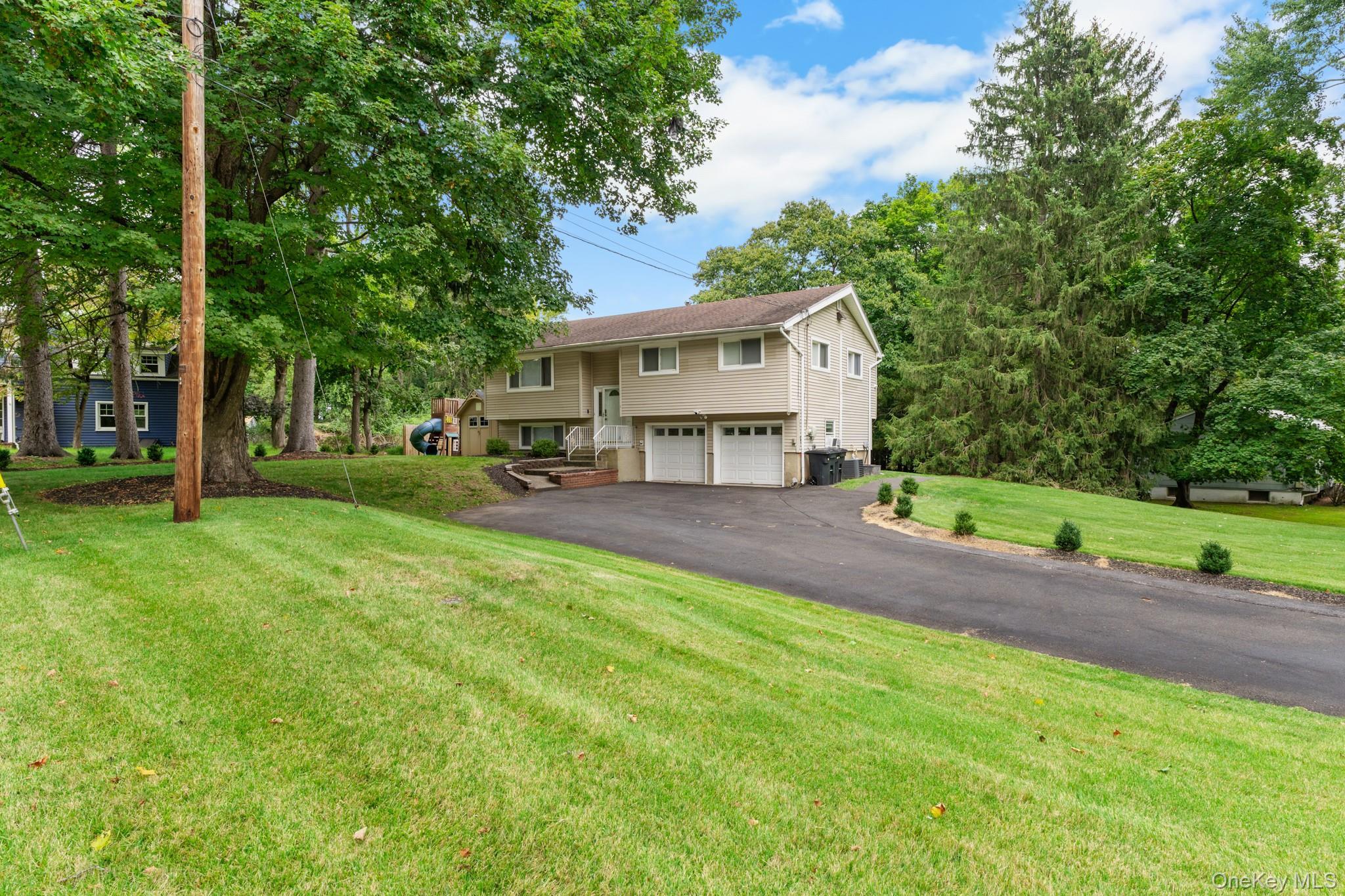 Single Family Phillips  Rockland County, NY 10901, MLS-911558-2