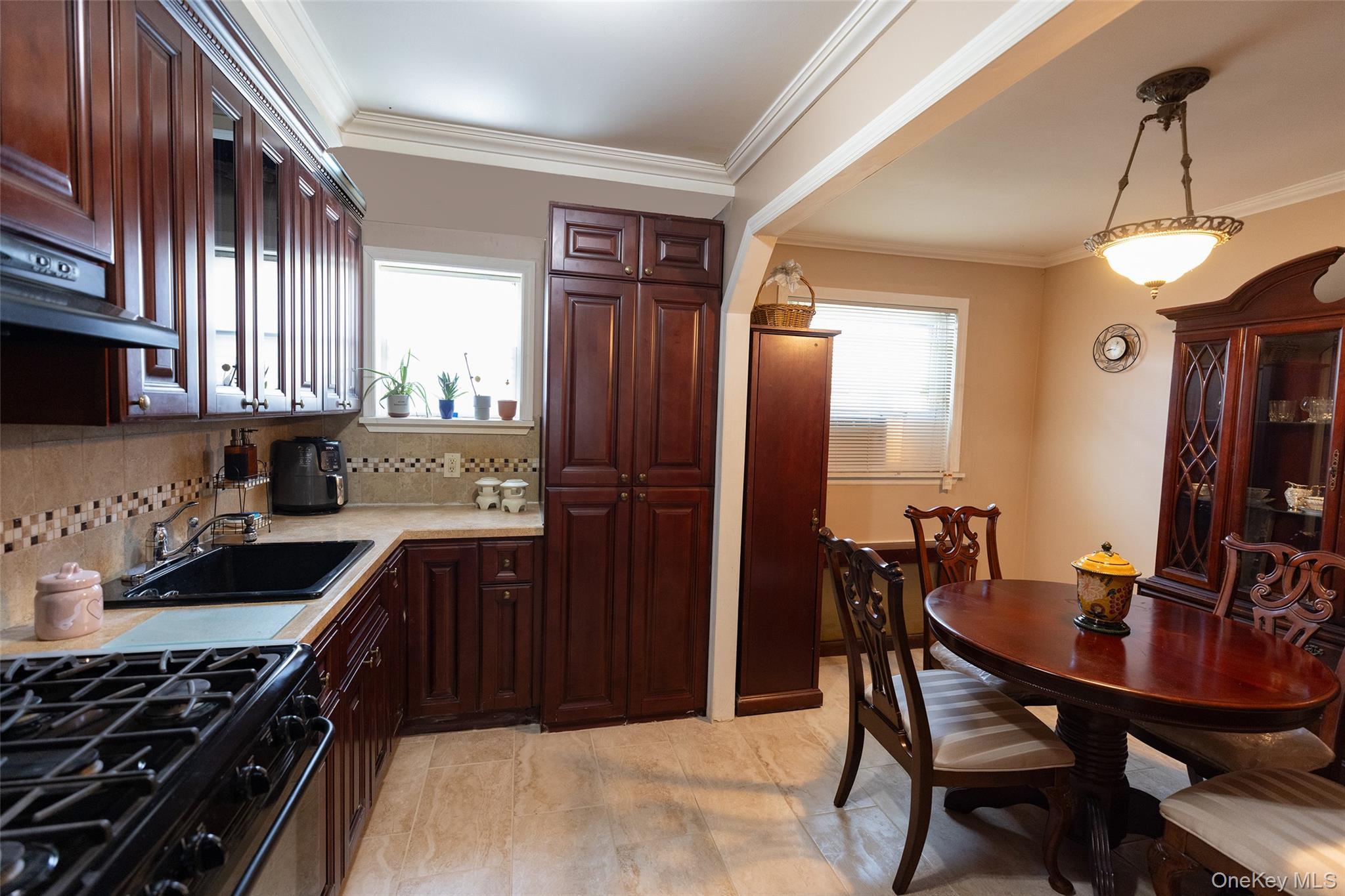 Single Family Hunt  Bronx, NY 10462, MLS-911568-11
