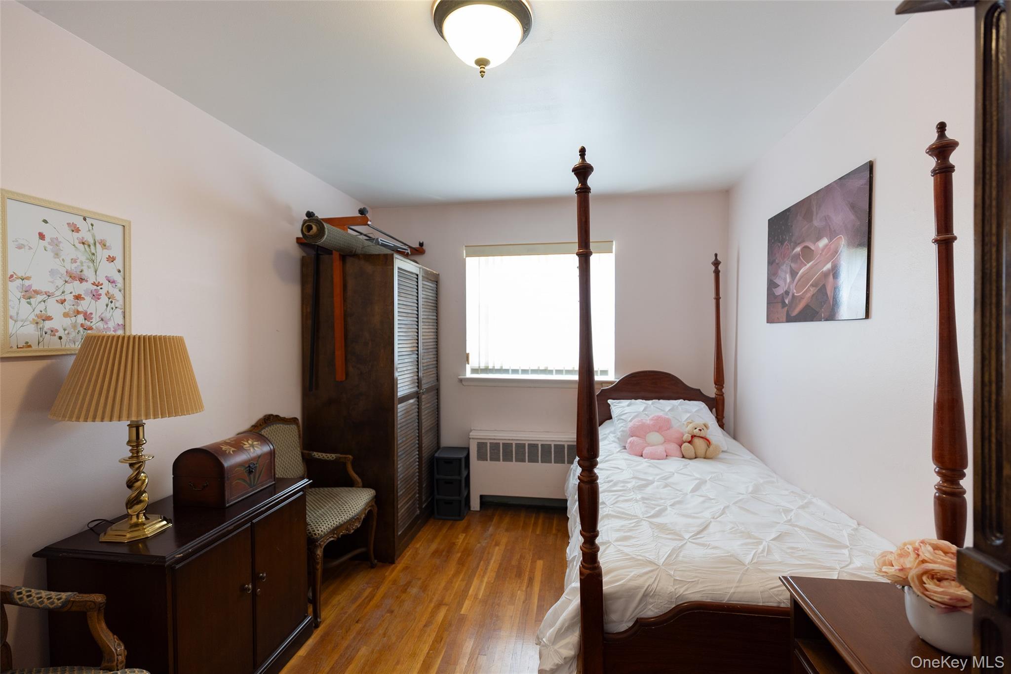 Single Family Hunt  Bronx, NY 10462, MLS-911568-16