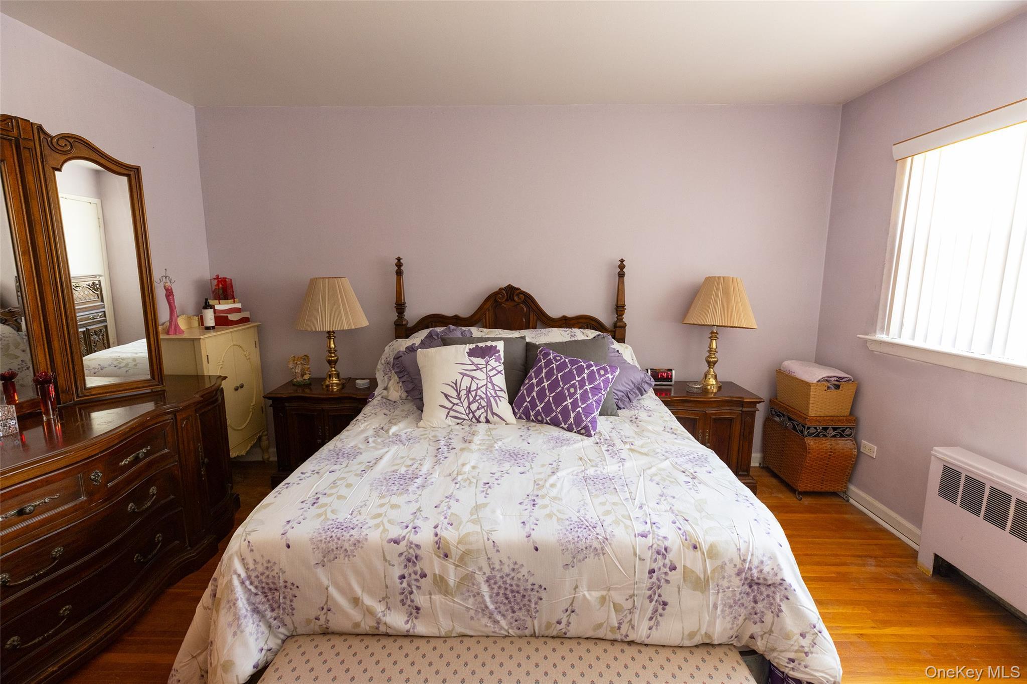 Single Family Hunt  Bronx, NY 10462, MLS-911568-19
