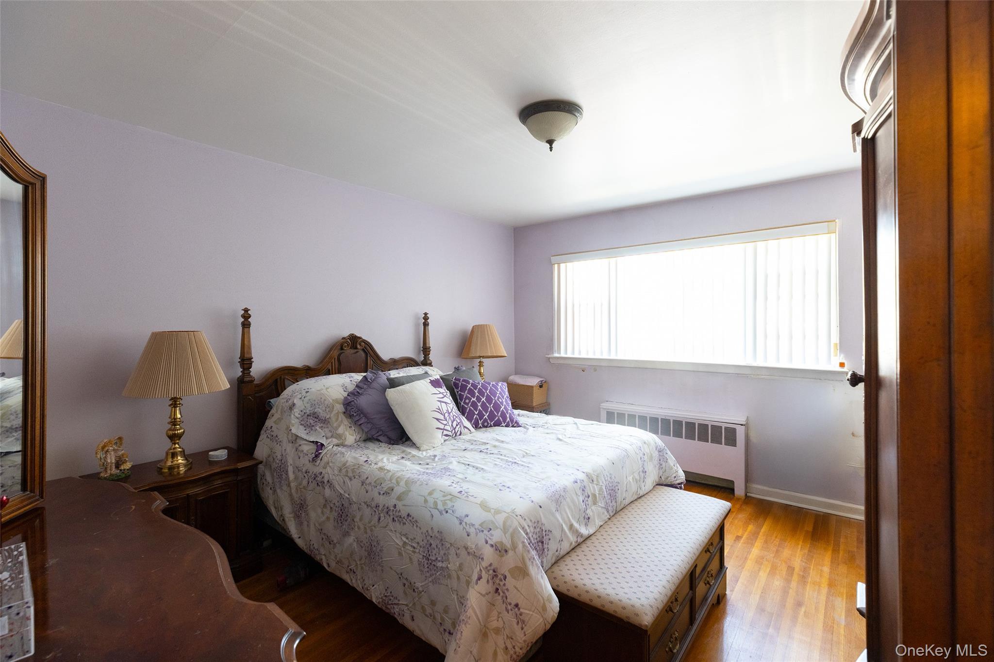 Single Family Hunt  Bronx, NY 10462, MLS-911568-22
