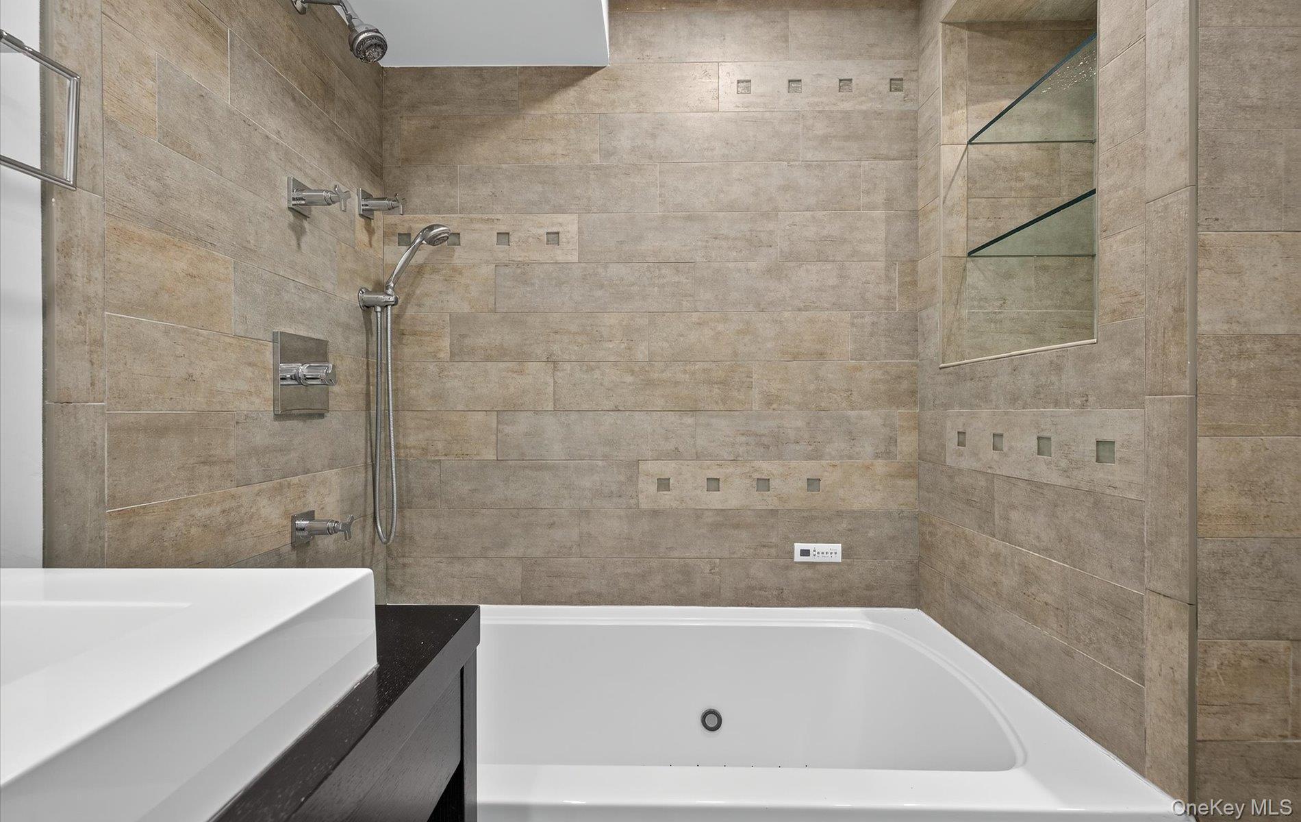 Single Family Ocean  Suffolk County, NY 11768, MLS-911572-28