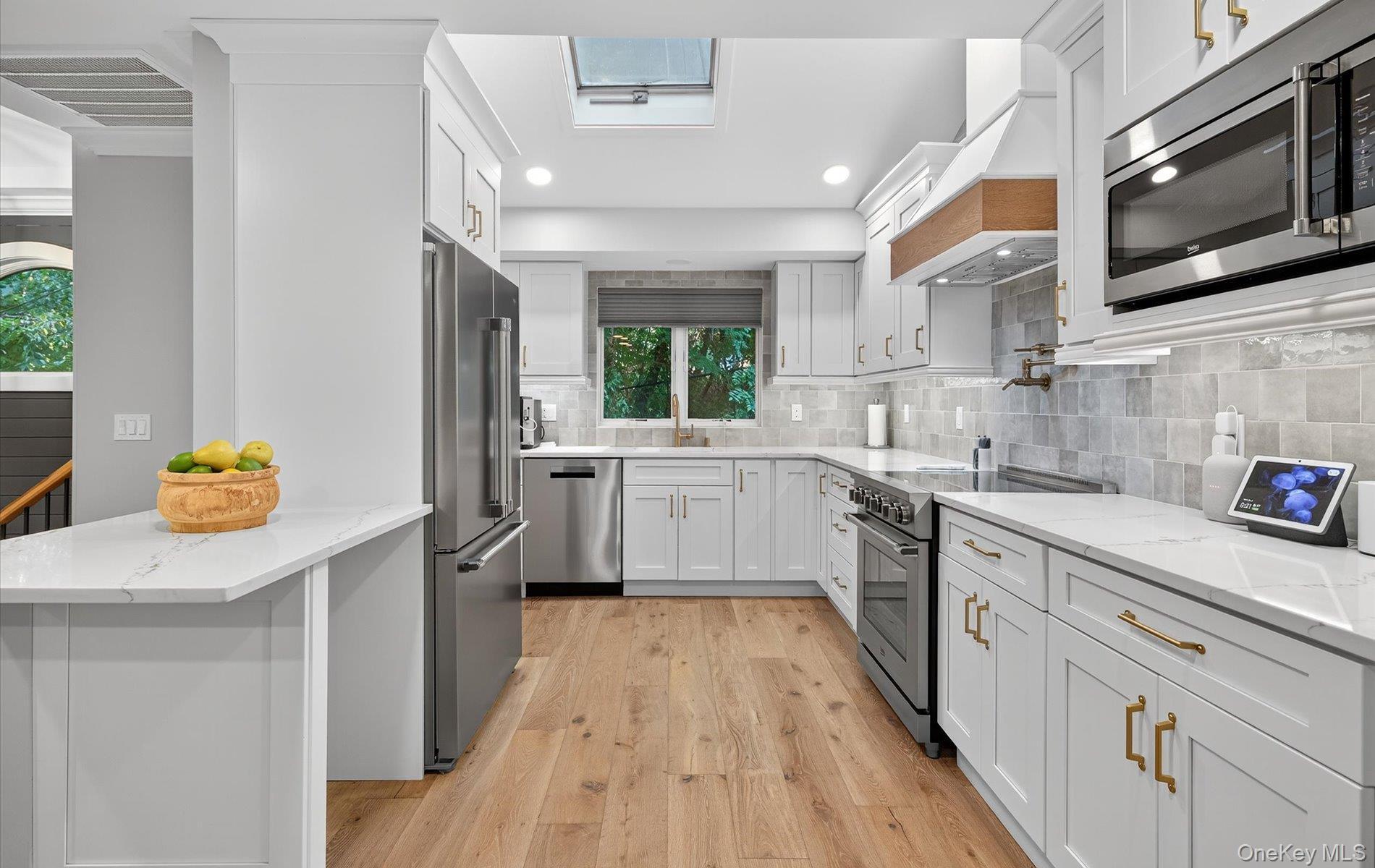 Single Family Ocean  Suffolk County, NY 11768, MLS-911572-3