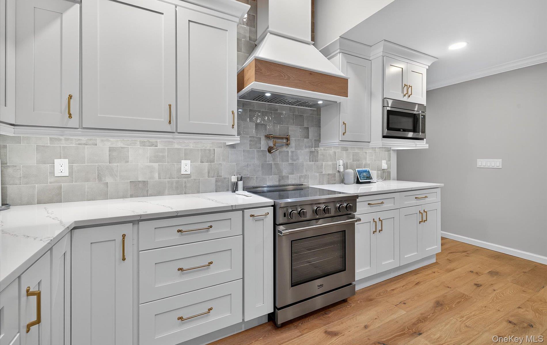 Single Family Ocean  Suffolk County, NY 11768, MLS-911572-7