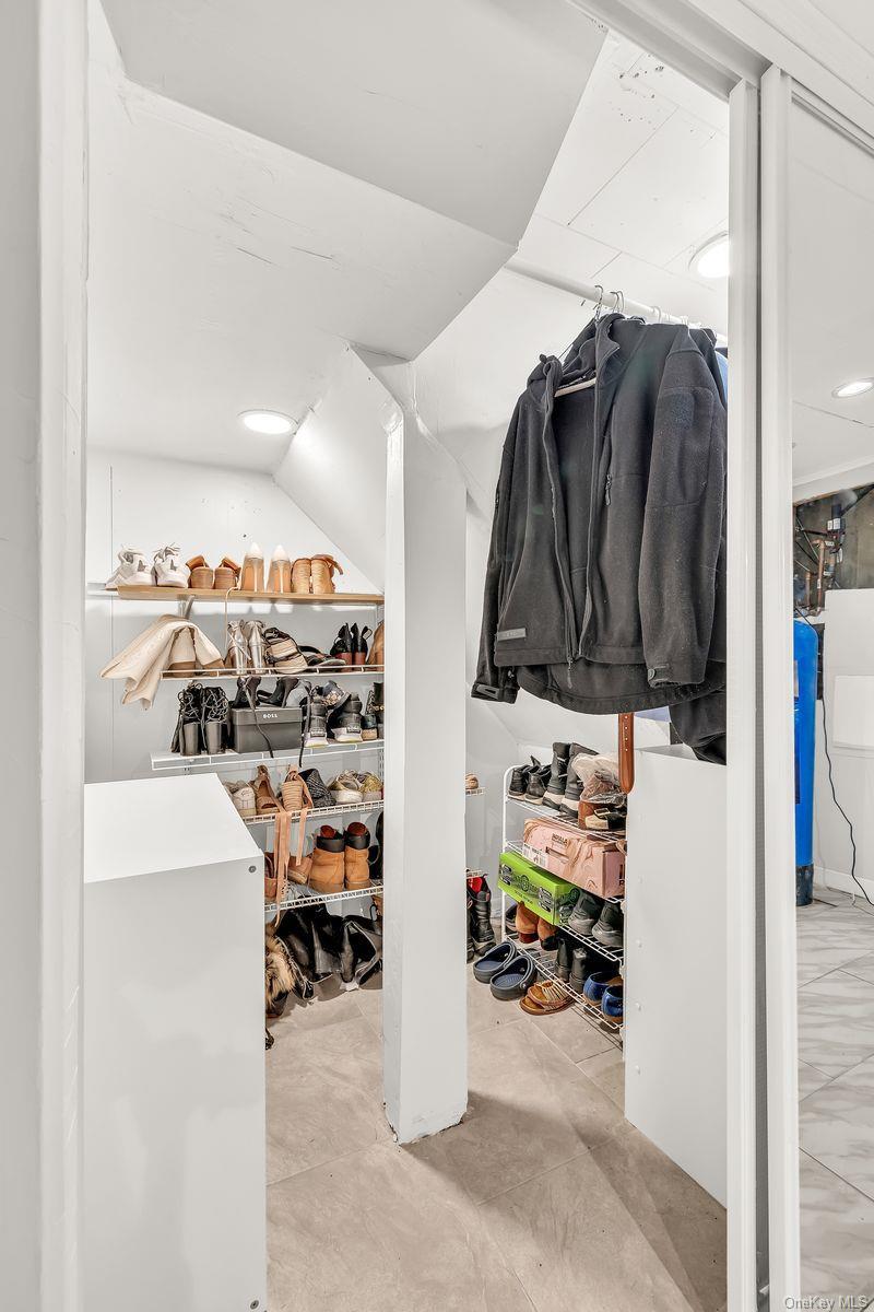 Single Family Broadway  Nassau County, NY 11565, MLS-911582-17