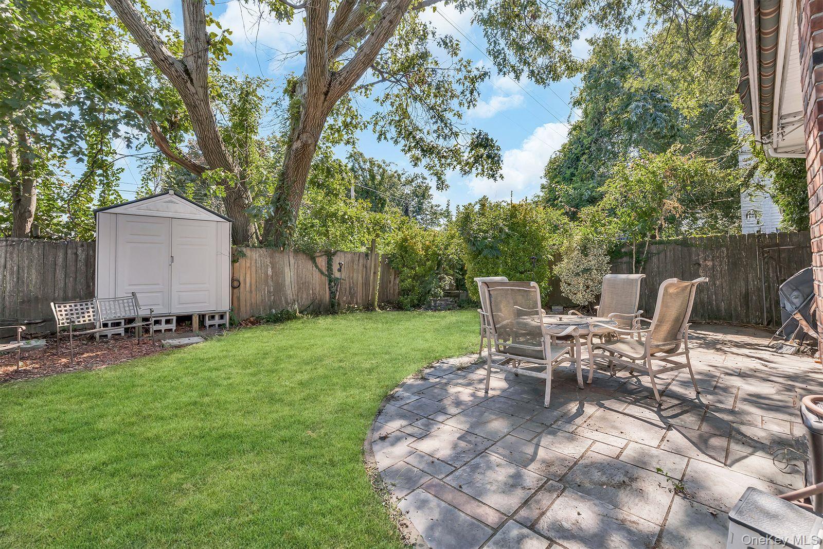 Single Family Broadway  Nassau County, NY 11565, MLS-911582-5