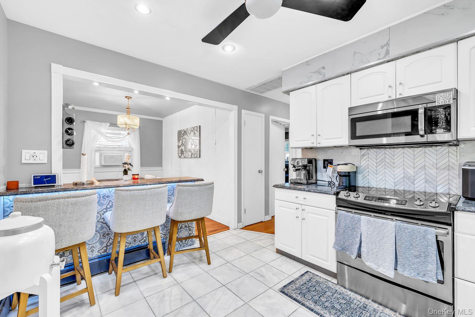 Single Family Broadway  Nassau County, NY 11565, MLS-911582-9