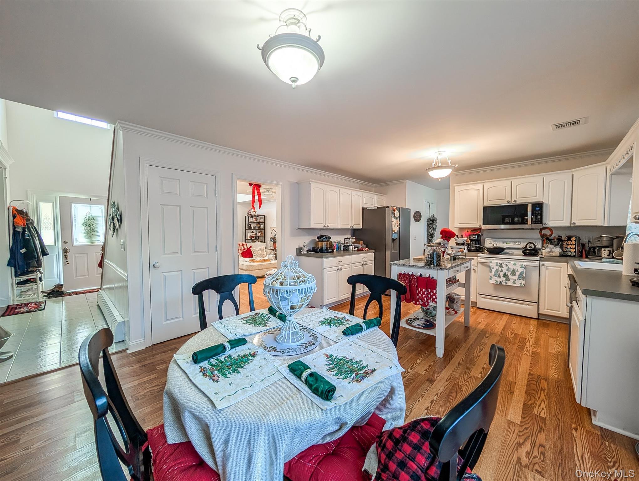 Single Family Howard Suffolk County, NY 11727, MLS-911596-10