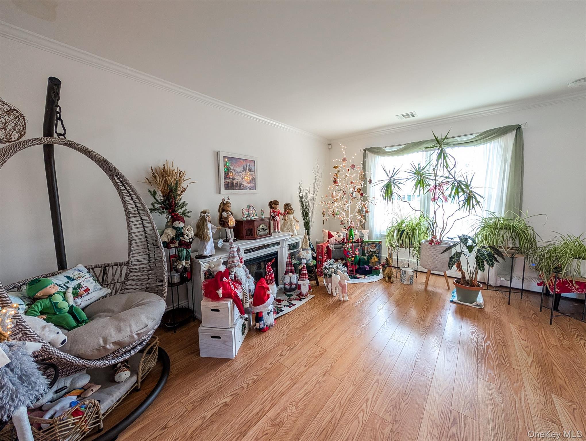 Single Family Howard Suffolk County, NY 11727, MLS-911596-8