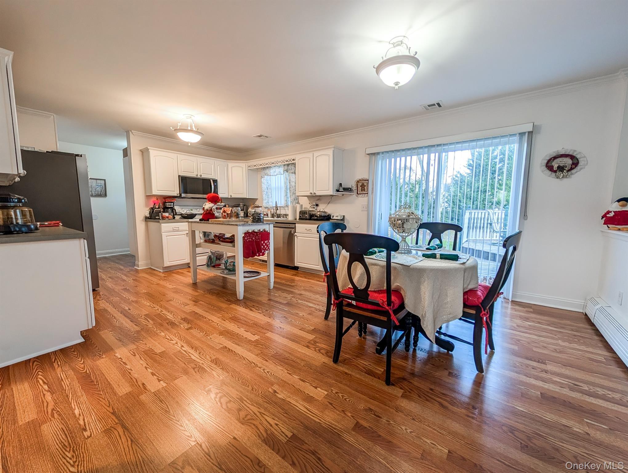 Single Family Howard Suffolk County, NY 11727, MLS-911596-9