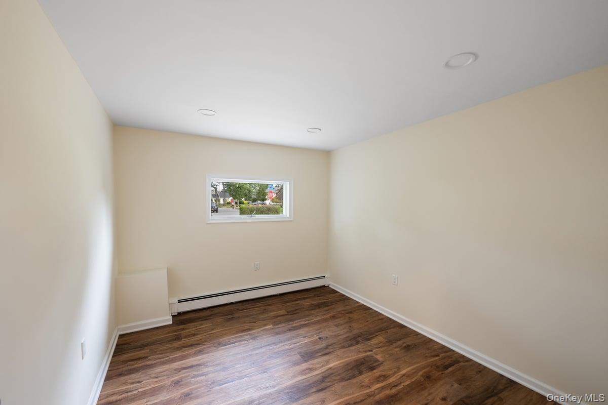 Single Family Brian  Suffolk County, NY 11730, MLS-911608-18