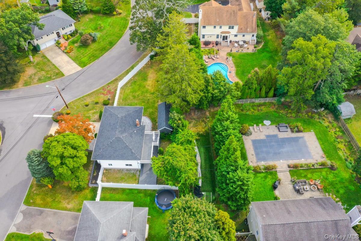 Single Family Brian  Suffolk County, NY 11730, MLS-911608-4