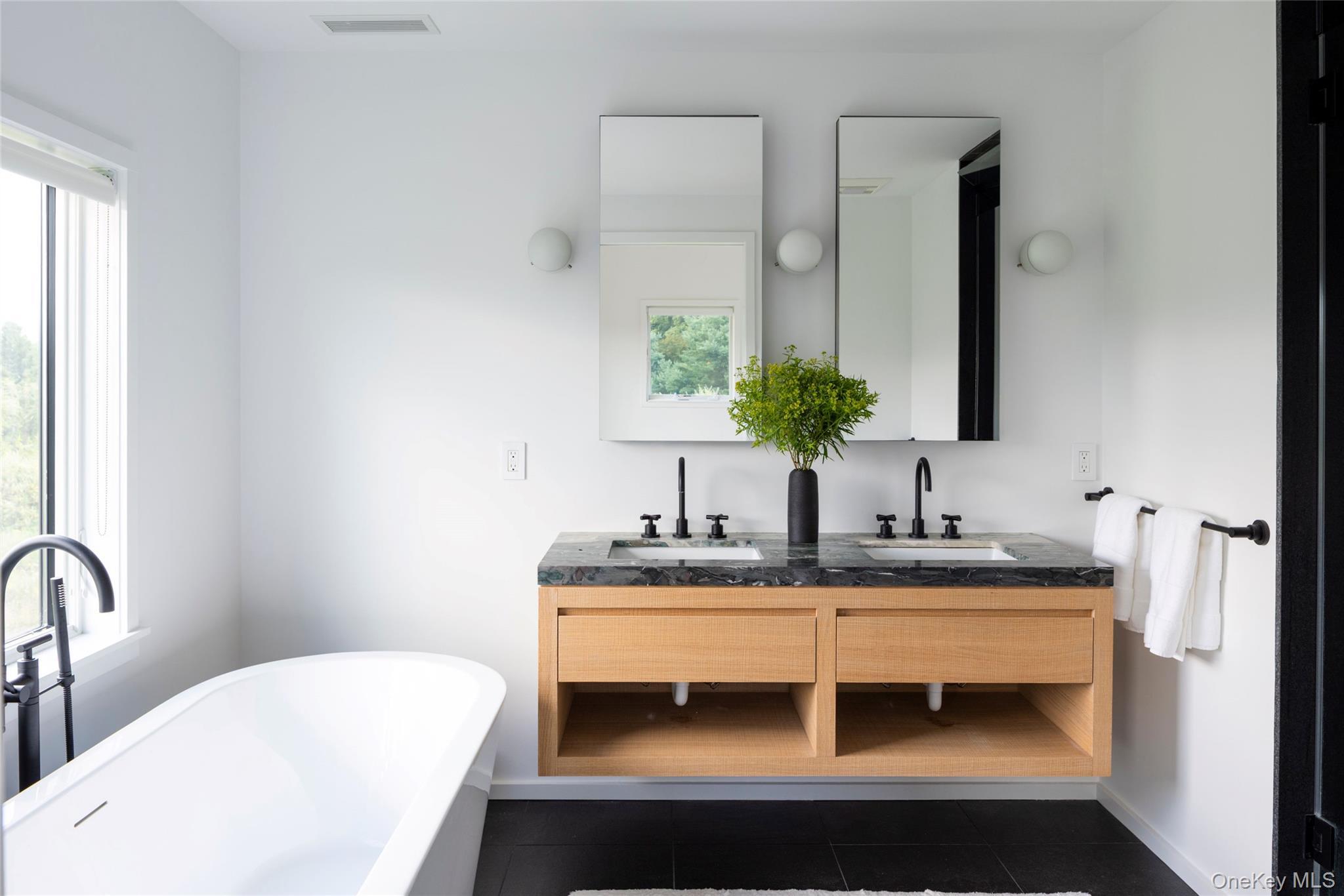 Single Family Waldorf Ridge Columbia County, NY 12516, MLS-911610-32