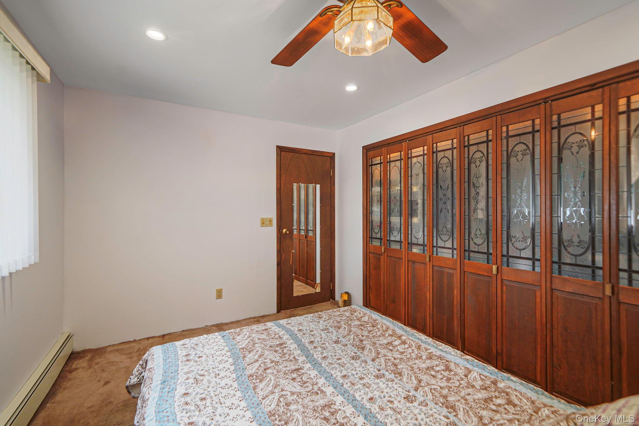 Single Family Garden  Suffolk County, NY 11706, MLS-911622-21