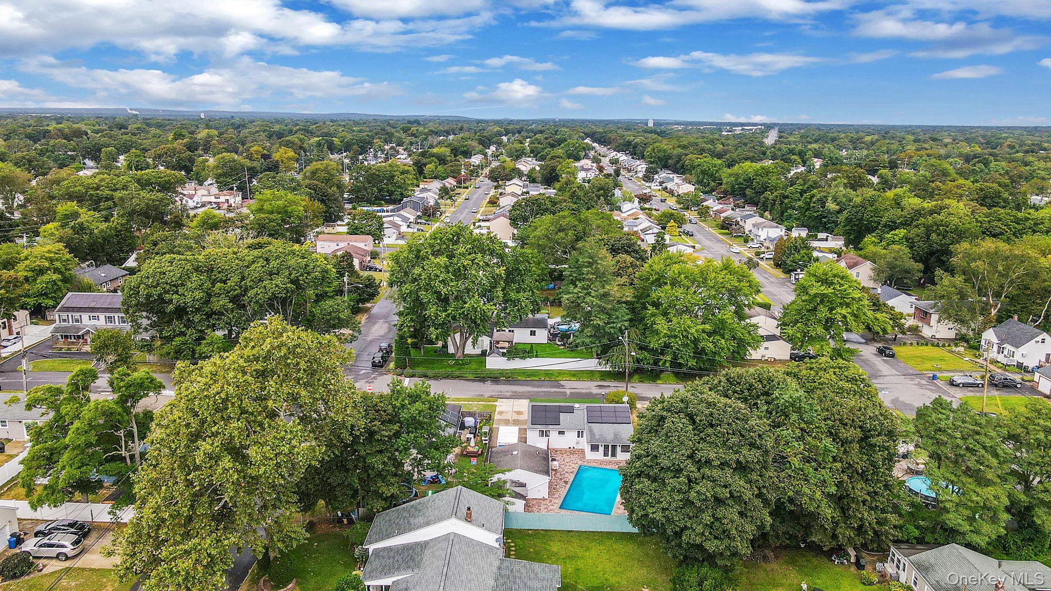 Single Family Garden  Suffolk County, NY 11706, MLS-911622-4