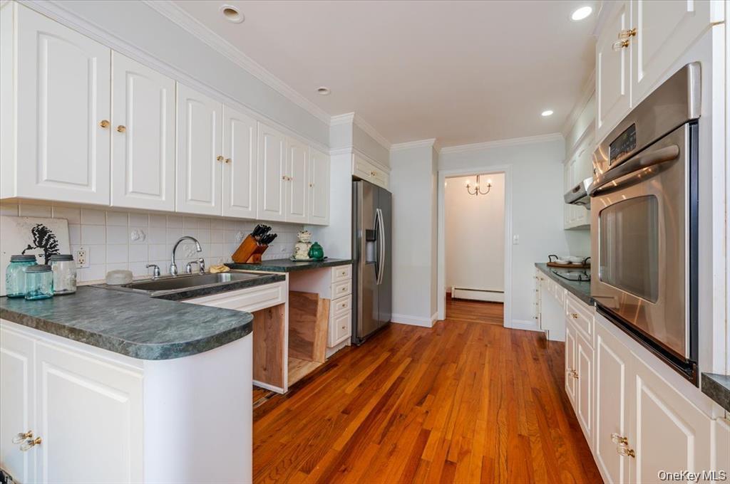 Single Family Oakwood  Suffolk County, NY 11743, MLS-911645-13