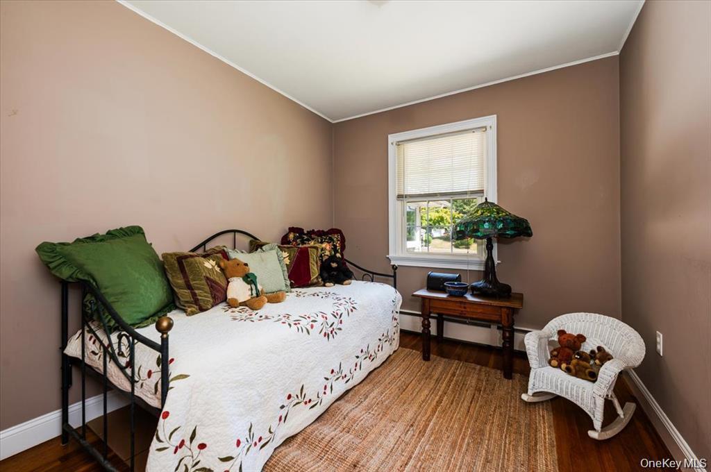 Single Family Oakwood  Suffolk County, NY 11743, MLS-911645-17