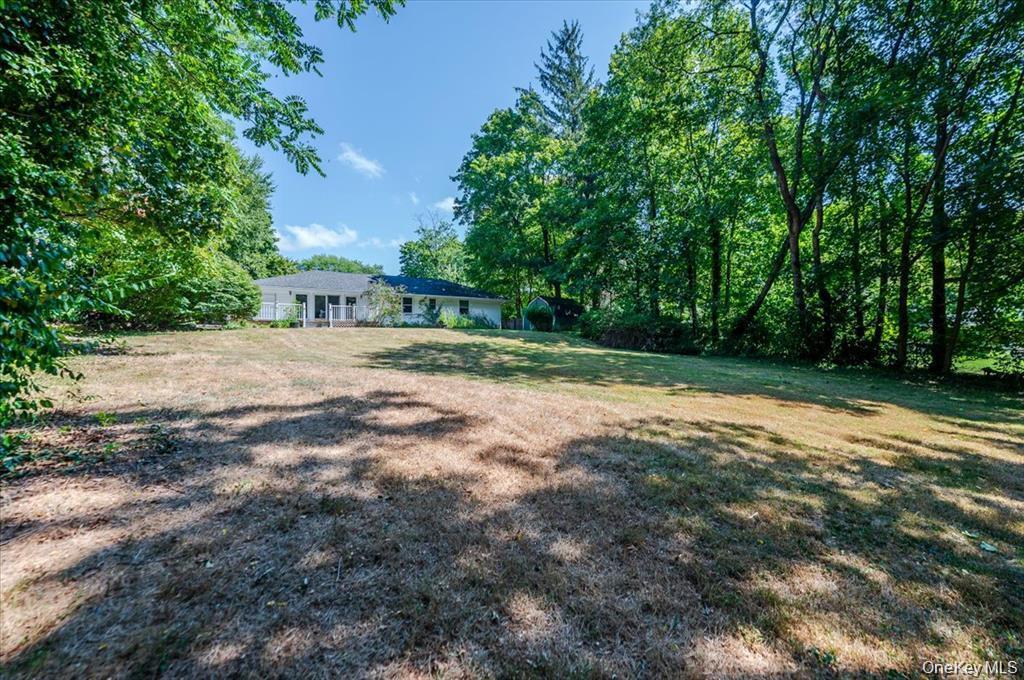 Single Family Oakwood  Suffolk County, NY 11743, MLS-911645-27