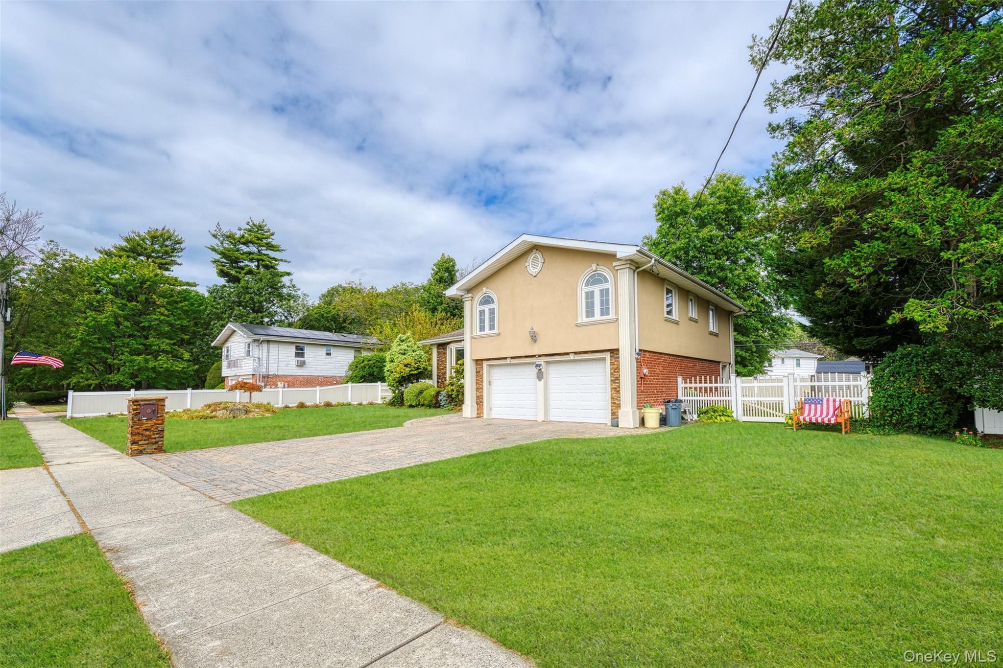 Single Family Maxwell  Nassau County, NY 11590, MLS-911663-2