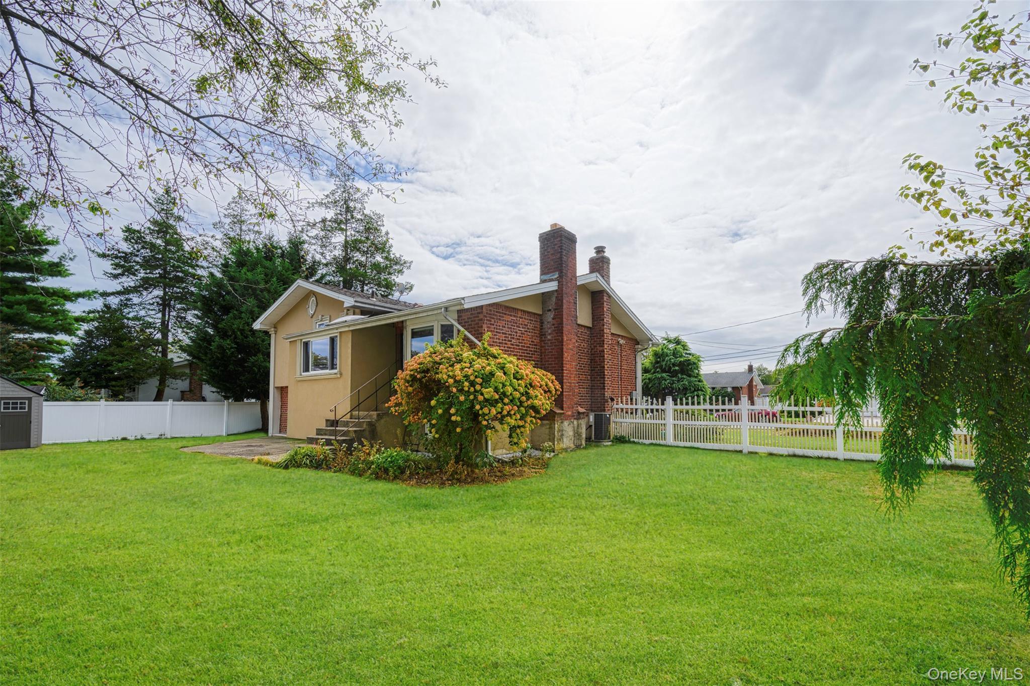 Single Family Maxwell  Nassau County, NY 11590, MLS-911663-32