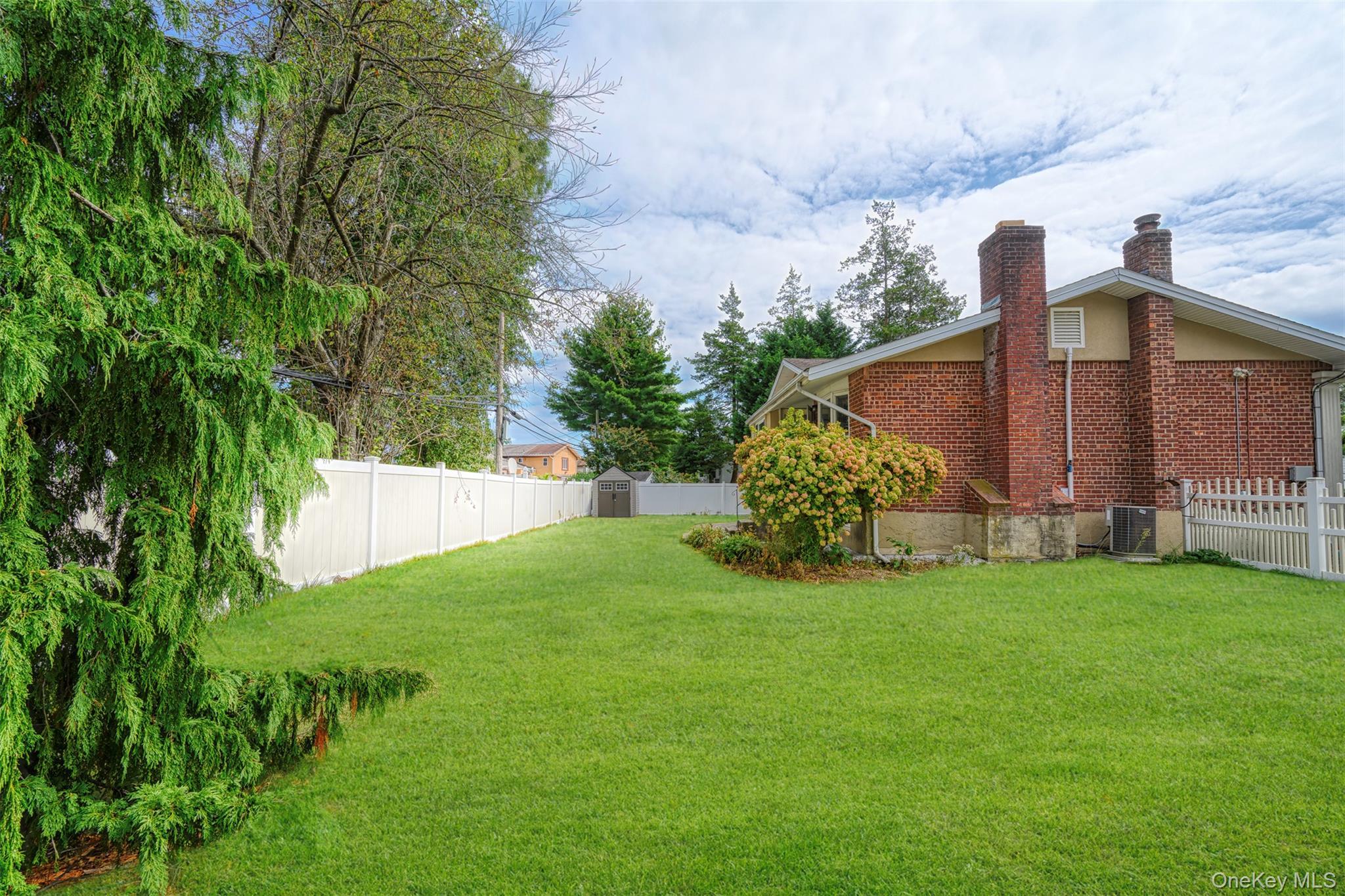 Single Family Maxwell  Nassau County, NY 11590, MLS-911663-33