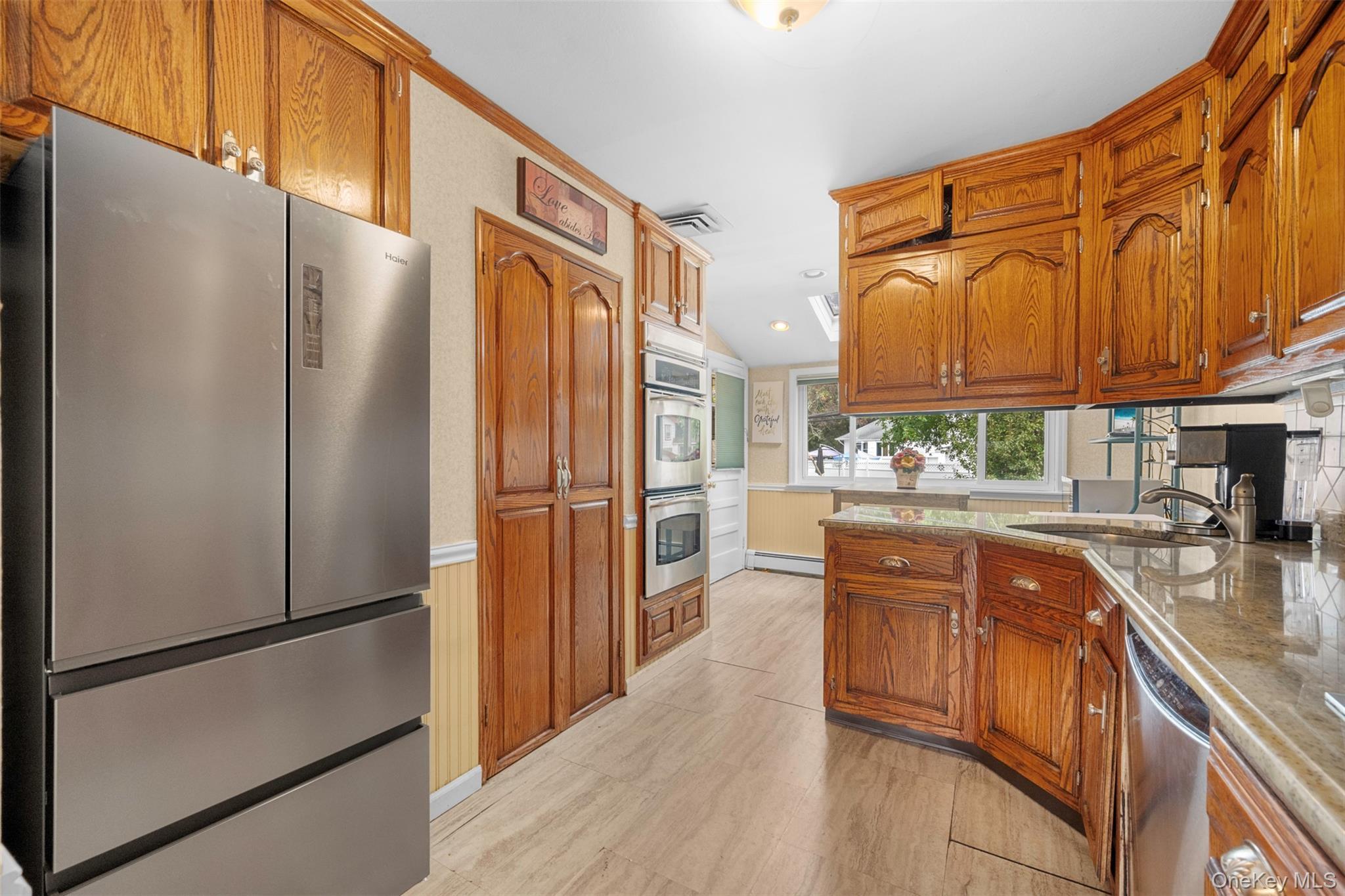 Single Family Maxwell  Nassau County, NY 11590, MLS-911663-7