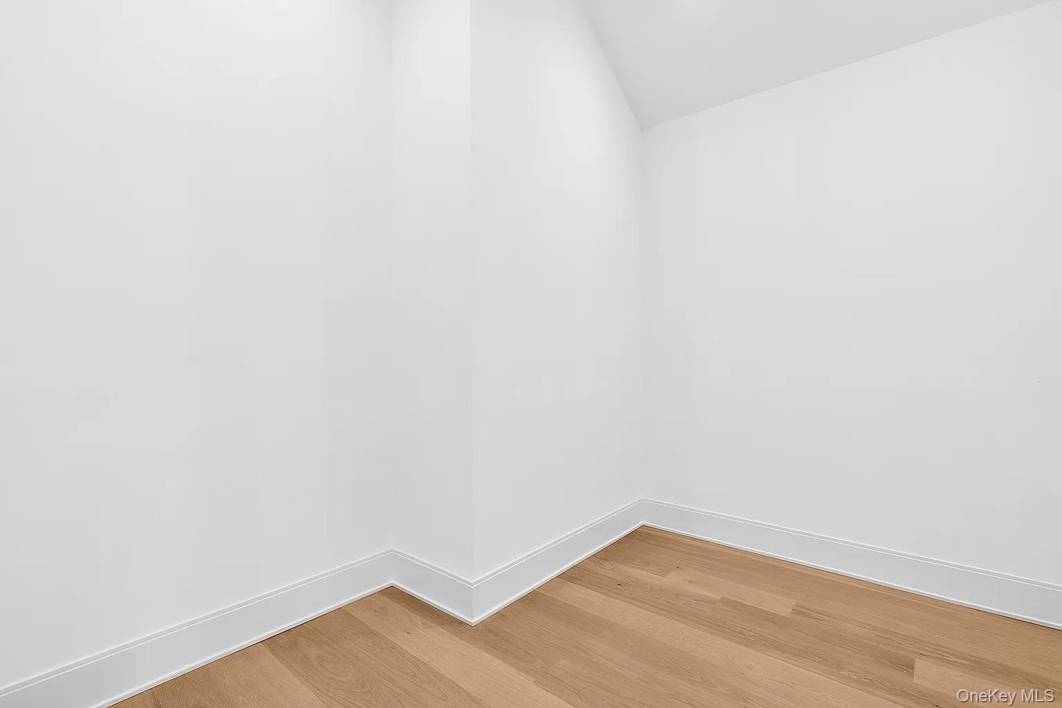 Single Family Halsey Suffolk County, NY 11968, MLS-911692-15